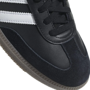 Samba Og Black and White