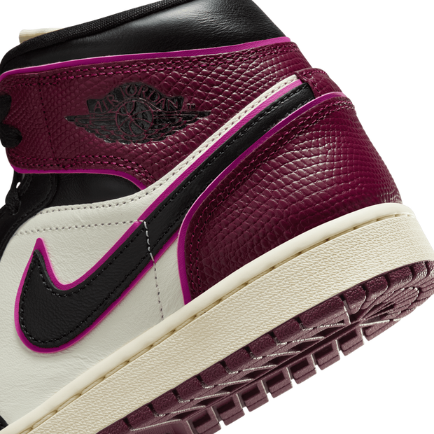 Air Jordan 1 Mid SE (W)