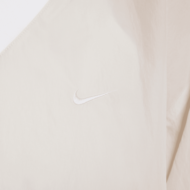 Essential Woven Crew (W)