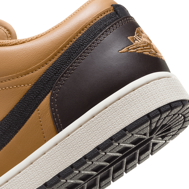 Air Jordan 1 Low SE
