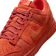 Dunk Low SE (W)